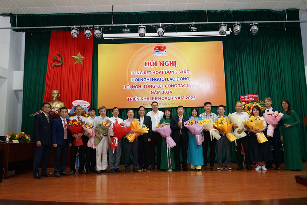 Hội Nghị Tổng Kết Công Tác Sản Xuất Kinh Doanh 2024 Hội Nghị Tổng Kết Công Tác Sản Xuất Kinh Doanh 2024