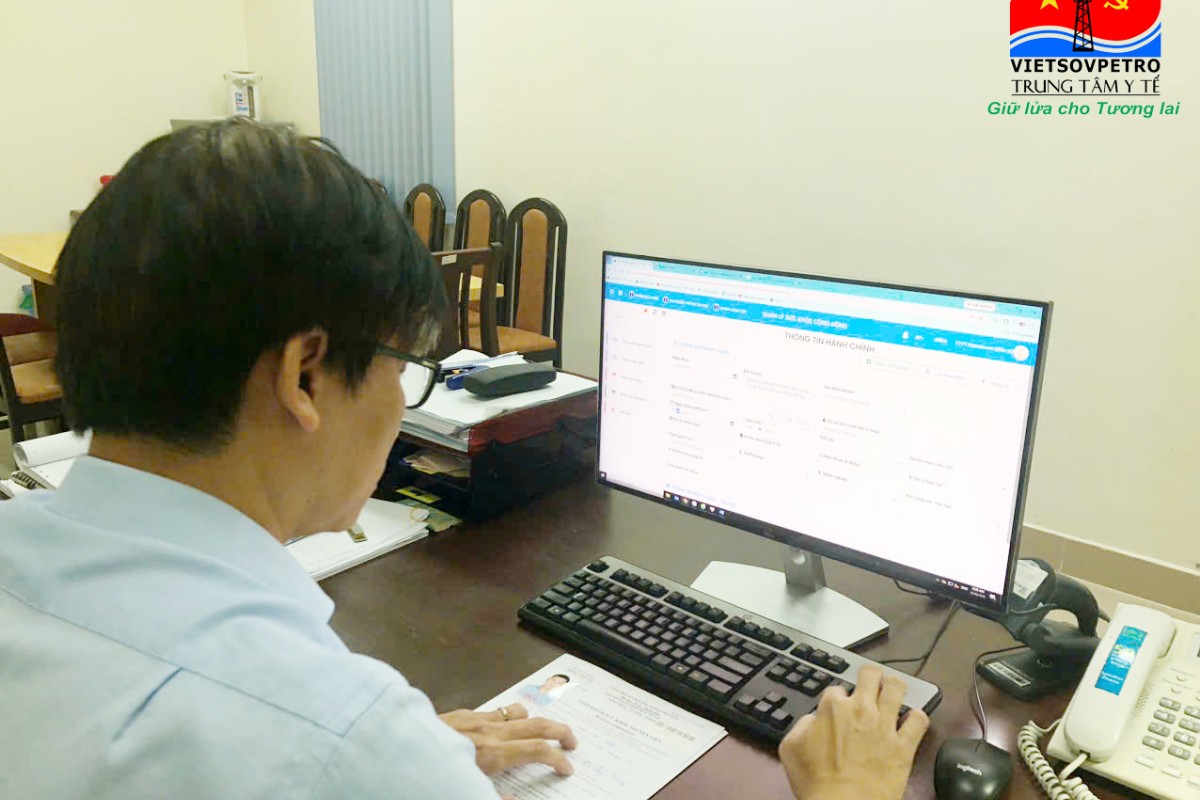 ĐẨY MẠNH SỐ HÓA, NÂNG CAO HIỆU QUẢ QUẢN LÝ SỨC KHỎE NGƯỜI LAO ĐỘNG ĐẨY MẠNH SỐ HÓA, NÂNG CAO HIỆU QUẢ QUẢN LÝ SỨC KHỎE NGƯỜI LAO ĐỘNG