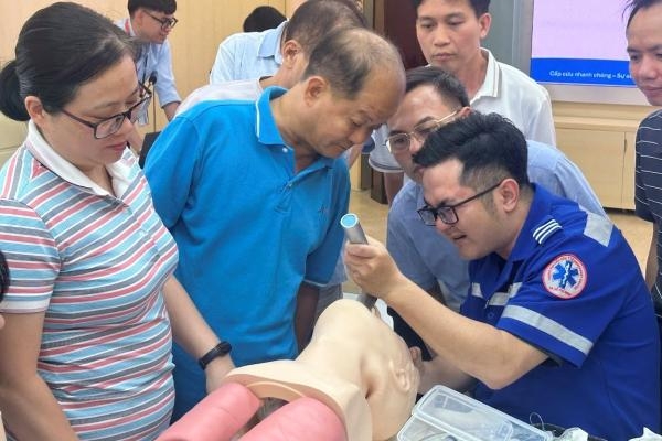 TTYT VIETSOVPETRO ĐẨY MẠNH ĐÀO TẠO CHUYÊN MÔN CẤP CỨU CHO ĐỘI NGŨ Y TẾ 